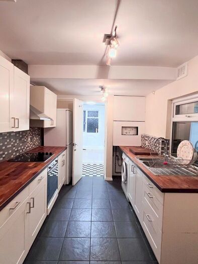 2 Bedroom Terraced House To Rent In Hampden Lane, London, N17