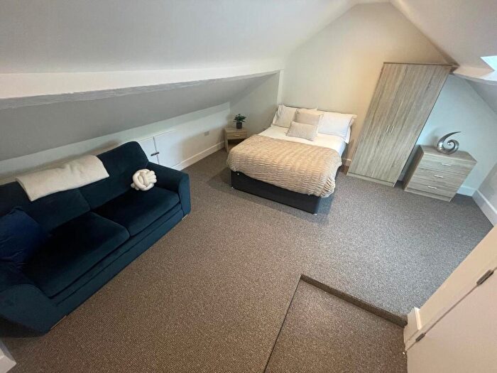 6 Bedroom Terraced House To Rent In Codrington Street, Exeter, Devon, EX1