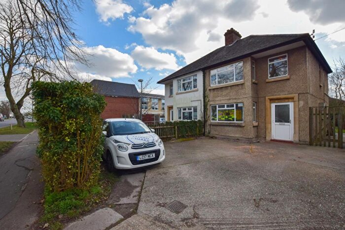 3 Bedroom Semi Detached House To Rent In Newmarket Road, Cambridge, CB5