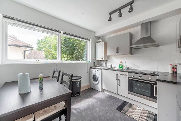 1 Bedroom Flat To Rent In Belmont Lane, Stanmore, HA7