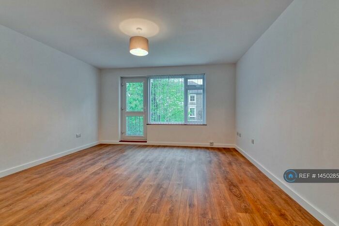 1 Bedroom Flat To Rent In Summerfield, Bromley, BR1