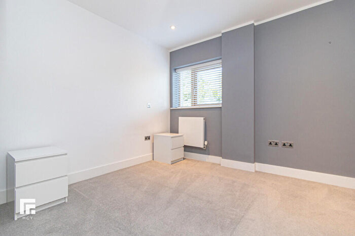 2 Bedroom Apartment To Rent In Empire Way, Cardiff Bay, CF11