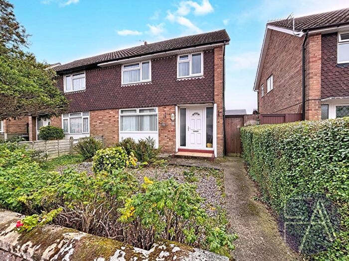 3 Bedroom Semi-detached House For Sale In Lilac Avenue, Southport, Merseyside, PR8