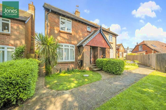 3 Bedroom Semi-Detached House To Rent In Sussex Court, High Street, Findon, Worthing, BN14