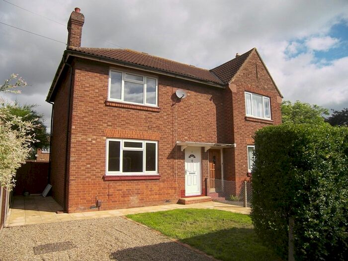 2 Bedroom Semi-Detached House To Rent In Lovell Road, Ham, Richmond, TW10