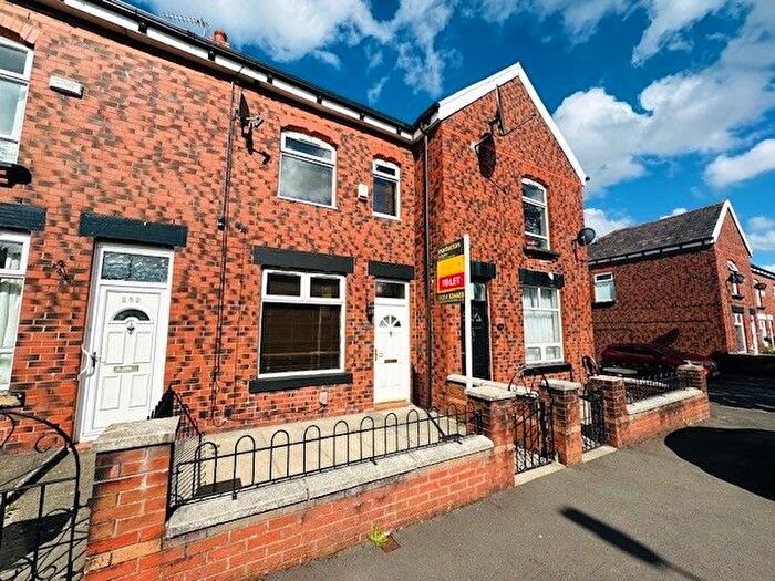 3 Bedroom Terraced House To Rent In Oxford Grove, Halliwell, Bolton, BL1