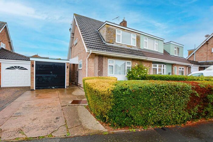 3 Bedroom Semi-Detached House To Rent In Clipstone Close, Wigston, Leicester, LE18