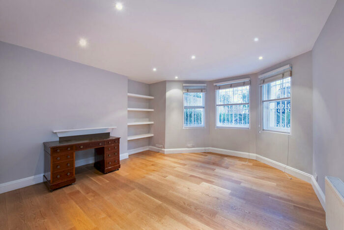 1 Bedroom Flat To Rent In Rosslyn Hill, Hampstead, NW3
