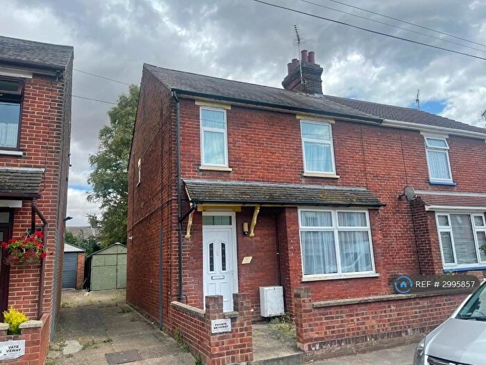 3 Bedroom Semi Detached House To Rent In Melville Road, Ipswich, IP4