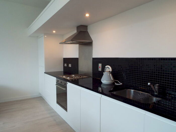 2 Bedroom Flat To Rent In Albion Street, Merchant City, G1