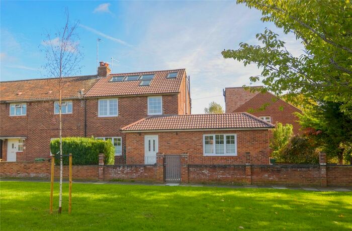 4 Bedroom Detached House To Rent In Buckingham Road, Ham, TW10