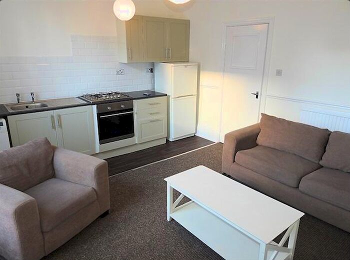 1 Bedroom Flat To Rent In Spring Bank, HU3