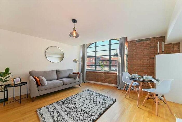 Apartment To Rent In Boss Street, Shad Thames, London, SE1