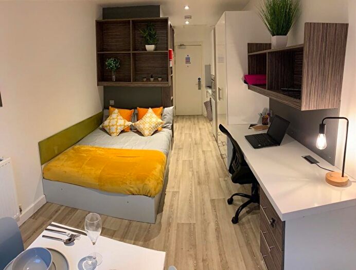 Studio To Rent In Blandford Square, Newcastle Upon Tyne, NE1