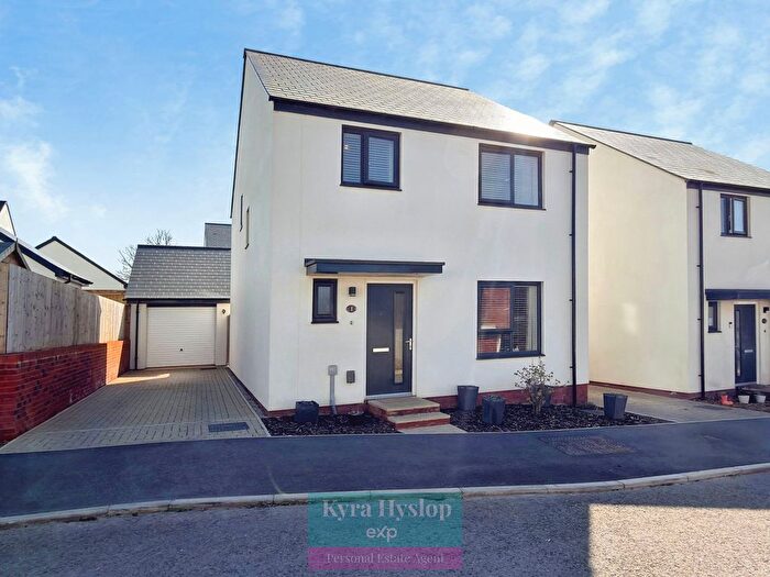 4 Bedroom Detached House For Sale In Tithebarn, Exeter, EX1