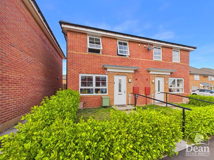 3 Bedroom Semi Detached House For Sale In Ridgeway Avenue, Berry Hill, Coleford, GL16