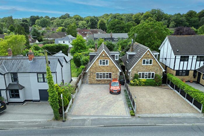 3 Bedroom Property To Rent In Brentwood Road, Ingrave, Brentwood, CM13