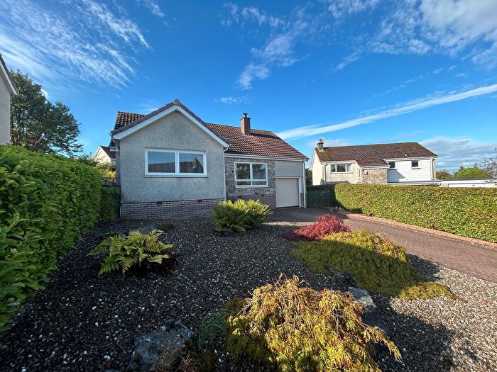 3 Bedroom Detached Bungalow To Rent In Langley Place, Perth, PH2