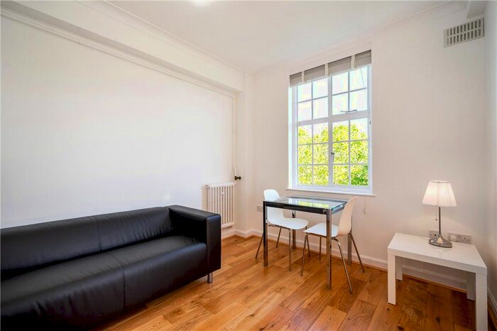 1 Bedroom Flat To Rent In Mortimer Court, Abbey Road, NW8