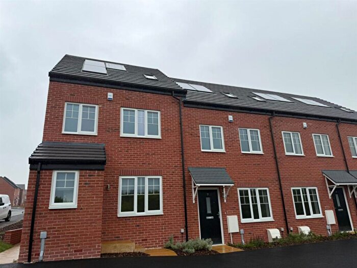 3 Bedroom Semi-Detached House To Rent In Marsh Drive, Nottingham, NG16