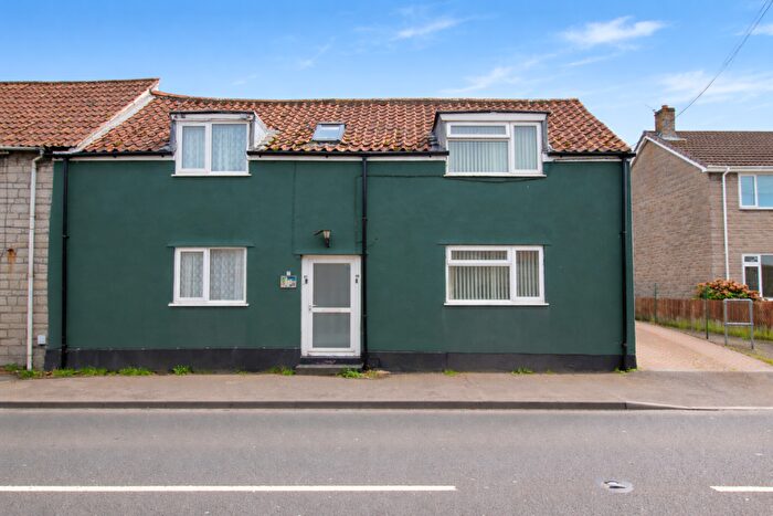 3 Bedroom Semi Detached House For Sale In Main Street, Walton, BA16