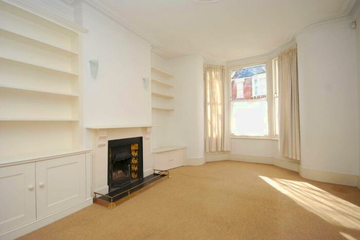 4 Bedroom House To Rent In Witherington Road, Highbury, London, N5