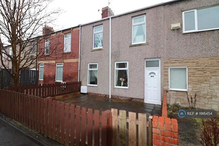 2 Bedroom Flat To Rent In Rosalind Street, Ashington, NE63