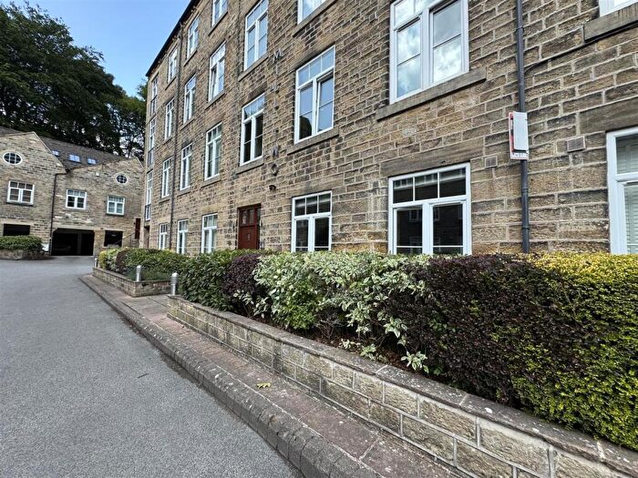 2 Bedroom Apartment For Sale In Wildspur Mills, New Mill, HD9