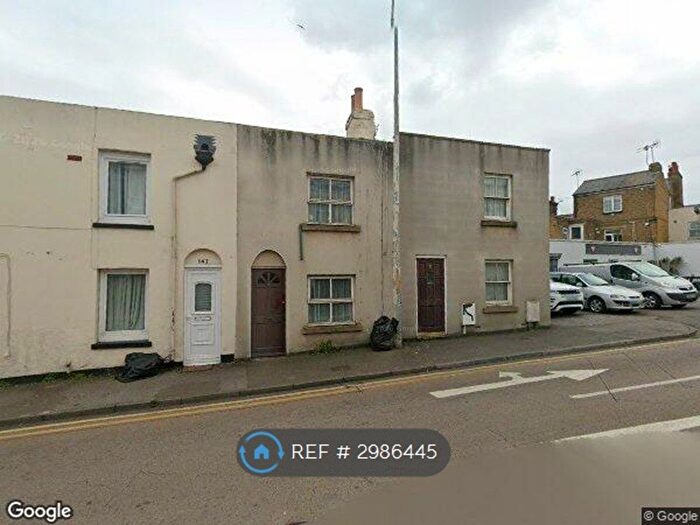 2 Bedroom Semi-Detached House To Rent In Boundary Road, Ramsgate, CT11