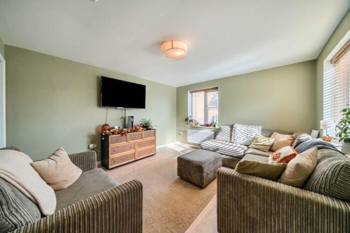 2 Bedroom Semi-Detached House For Sale In Cecil Close, Worksop, Nottinghamshire, S80