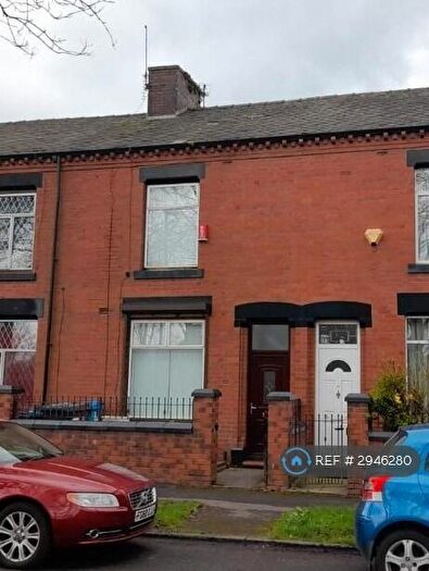 2 Bedroom Terraced House To Rent In Mayfield Road, Oldham, OL1