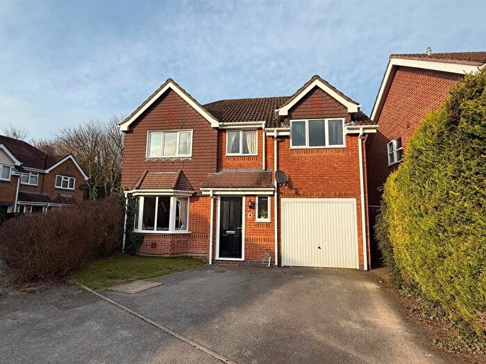 4 Bedroom Detached House To Rent In Kew Walk, Andover, SP10