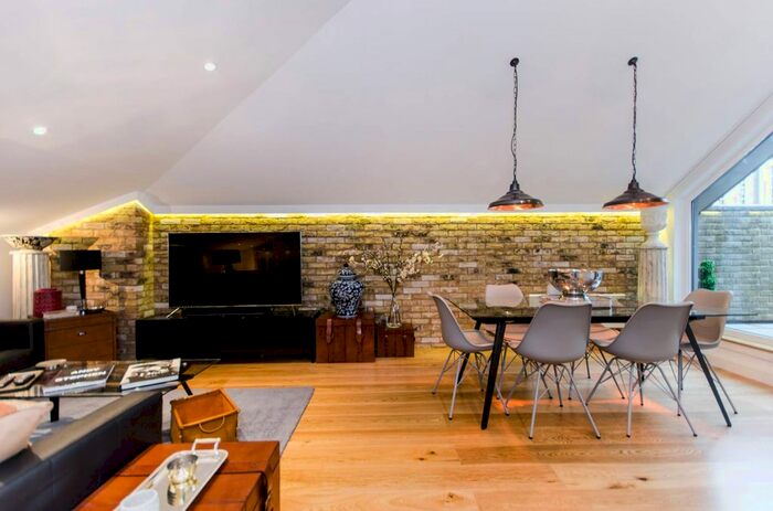 4 Bedroom Flat To Rent In The Grainstore, Royal Docks, London, E16