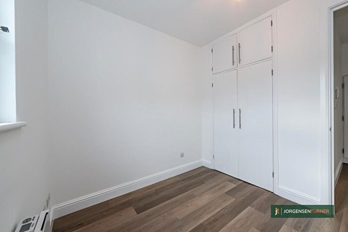 1 Bedroom Flat For Sale In Lancaster Road, Notting Hill, W11