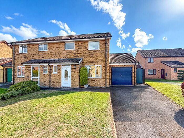 3 Bedroom Semi-Detached House For Sale In Clover Close, Christchurch, Dorset, BH23