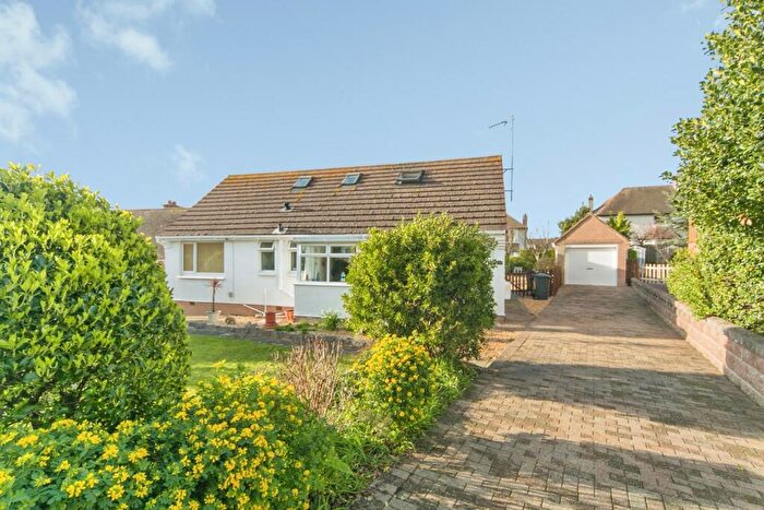 3 Bedroom Bungalow For Sale In Rockfield Drive, Llandudno, Conwy, LL30