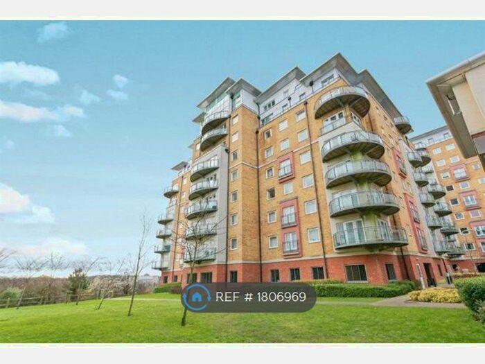 2 Bedroom Flat To Rent In Winterthur Way, Basingstoke, RG21