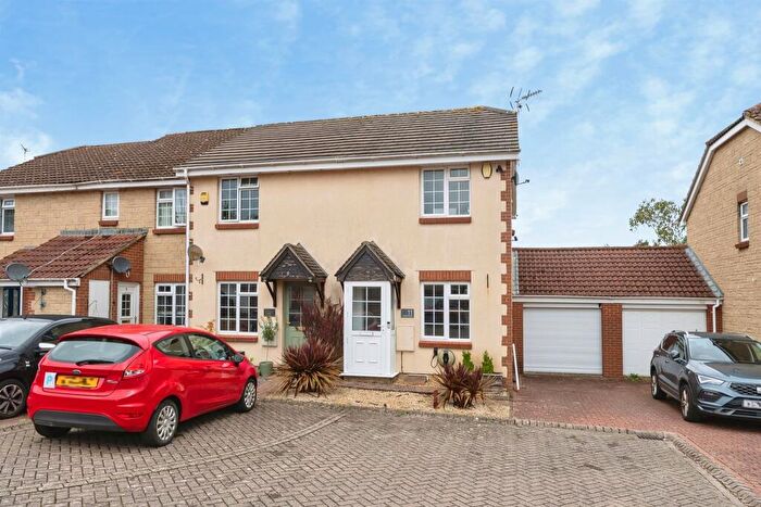 2 Bedroom End Of Terrace House For Sale In Collett Close, Hanham, Bristol, BS15