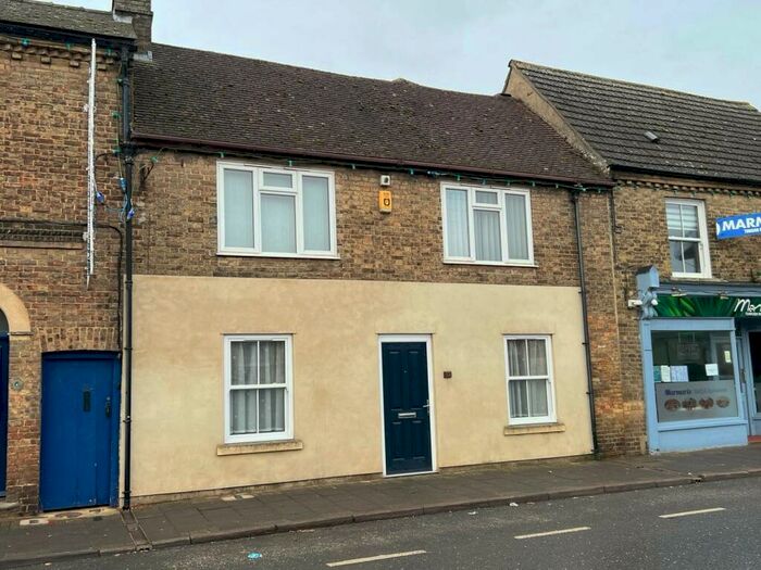 2 Bedroom Flat To Rent In Great Whyte, Ramsey, PE26