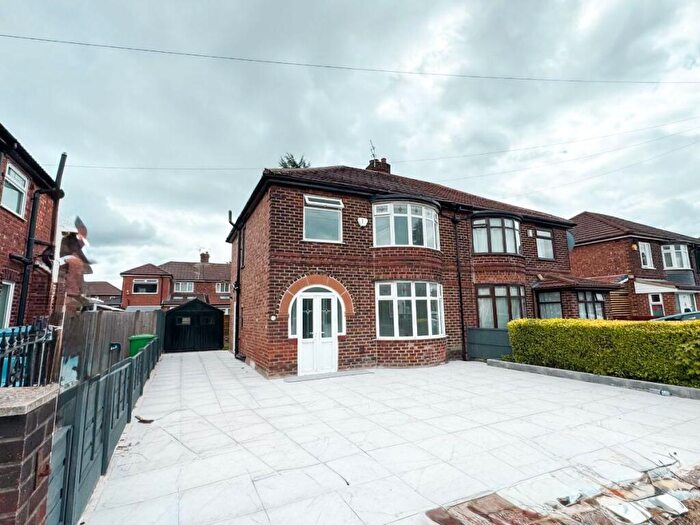 3 Bedroom Semi-Detached House For Sale In Kingsway, East Didsbury, Manchester, M20