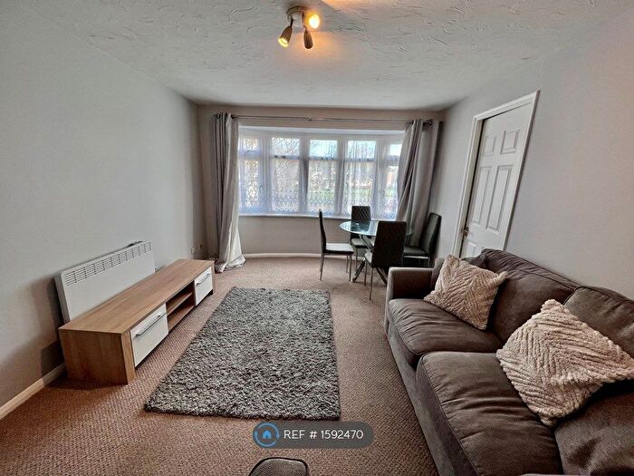 1 Bedroom Flat To Rent In Catherine Court, Ilford, IG2