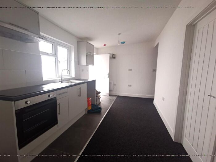1 Bedroom Flat To Rent In Charles Street, Walsall, WS2