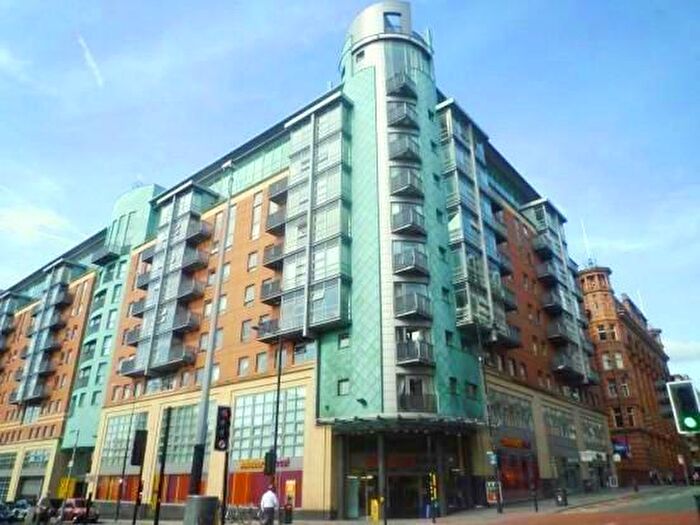 Flat To Rent In Whitworth Street West, Manchester, M1