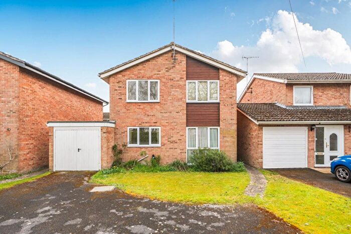 4 Bedroom Detached House For Sale In Mead End Road, Denmead, Waterlooville, PO7