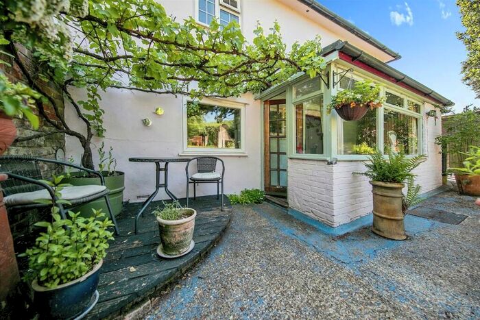 3 Bedroom Link Detached House For Sale In Poole Street, Cavendish, Sudbury, CO10