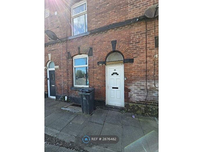 3 Bedroom Terraced House To Rent In Bury St, Manchester, M26