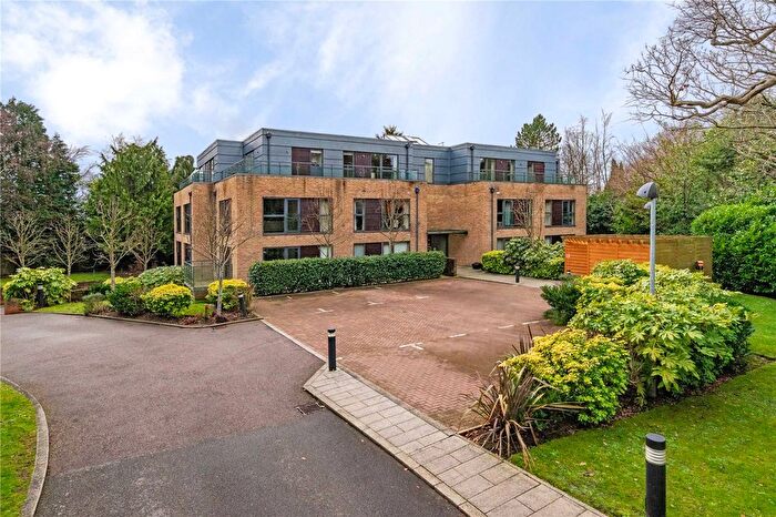 2 Bedroom Flat For Sale In Vista Apartments, Tunbridge Wells, Kent, TN2
