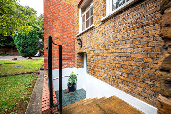1 Bedroom Flat For Sale In Chequer Street, London, EC1Y
