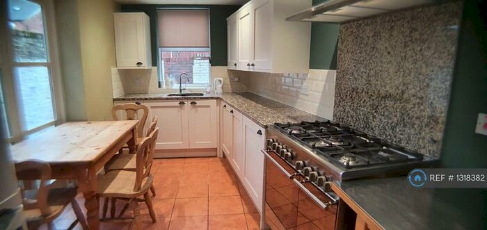 4 Bedroom Terraced House To Rent In Belsay Place, Newcastle Upon Tyne, NE4