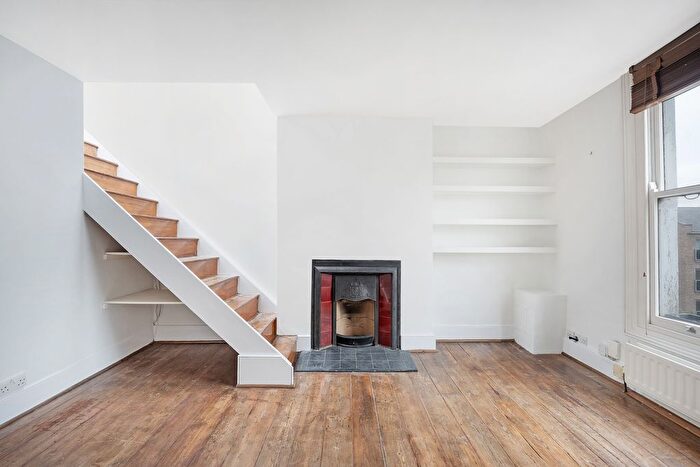 2 Bedroom Flat To Rent In Bartholomew Road, Kentish Town, NW5